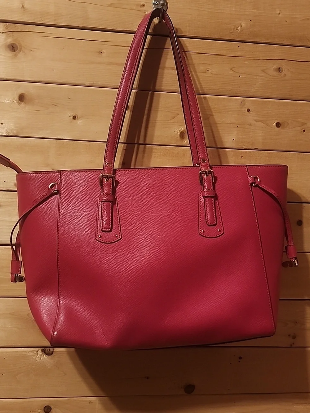 Michael Kors Voyager Tote PINK :)